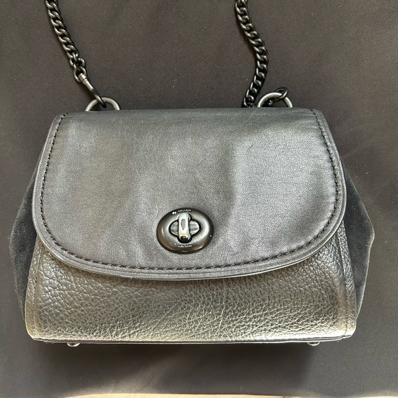 COACH Faye Crossbody Purse Bag All Black Pebbled Leather Flap F1880-F22349 - Picture 9 of 16